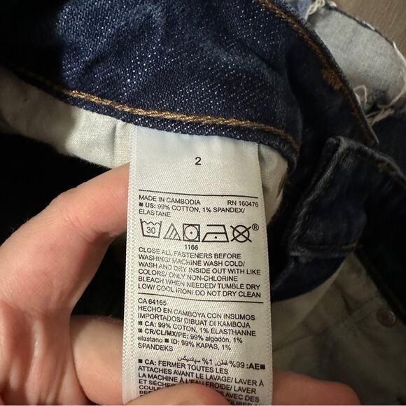 Old‎ Navy Medium Wash Raw Hem Mini Denim Skirt Size 2 - Picture 4 of 6